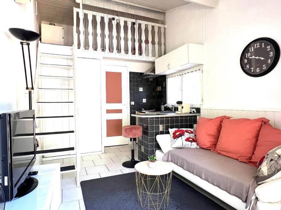 Le Jardin De Mae Apartment Bouc-Bel-Air Luaran gambar