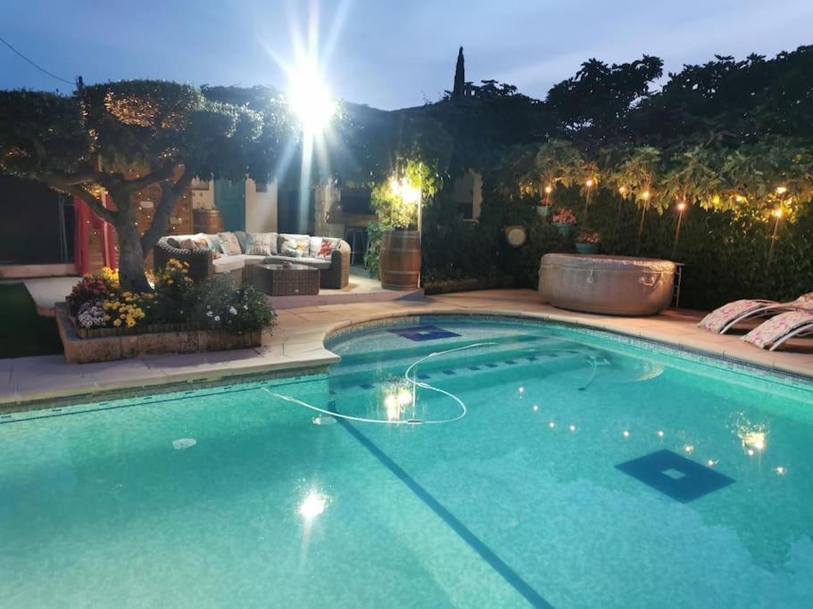 Le Jardin De Mae Apartment Bouc-Bel-Air Luaran gambar
