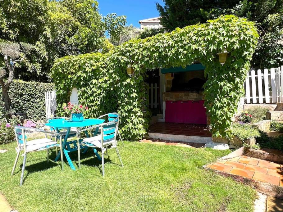 Le Jardin De Mae Apartment Bouc-Bel-Air Luaran gambar